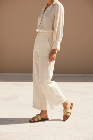 Natural Slide – Woven Raffia Cross-Strap Flat Sandal