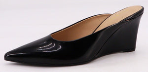 Bamboo Skyzone Black Patent Pointed-Toe Wedge Mule Heels – Slip-On Women's Wedge Sandal