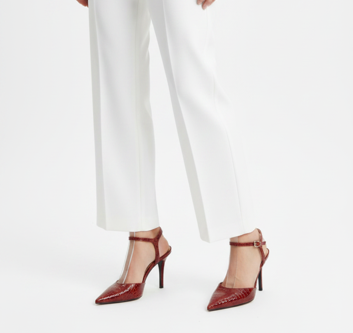 Croc-Embossed Stiletto Slingback – Red