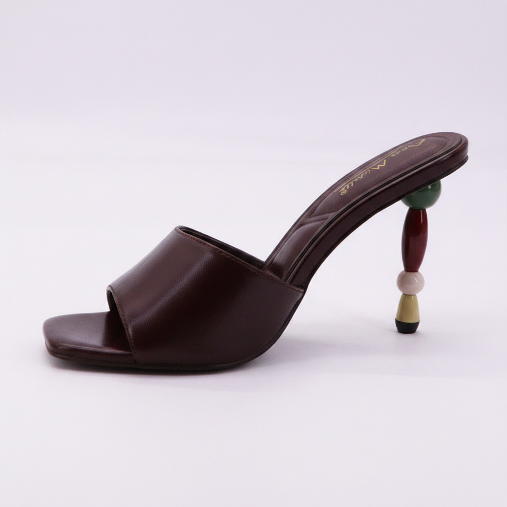 Egypt Brown - White Studio Side Profile