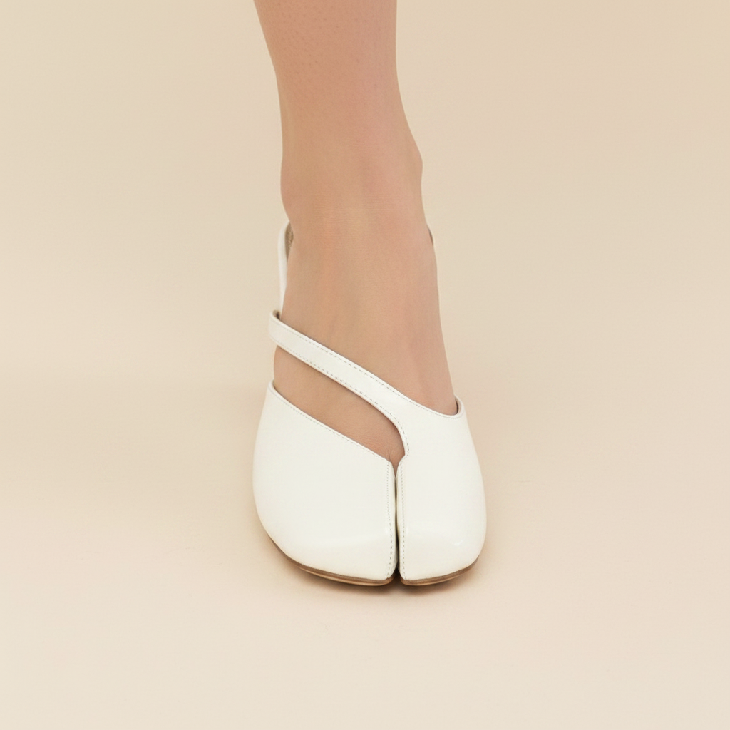 Front Close-Up – White