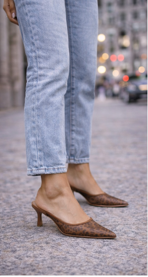 Women's Mesh Knit Pointed Toe Kitten Heel Mules - Slip-On Closed Toe