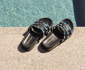 Women's Black Tolu Clover Charm Slide Sandals - Slip-On Flat Sandals