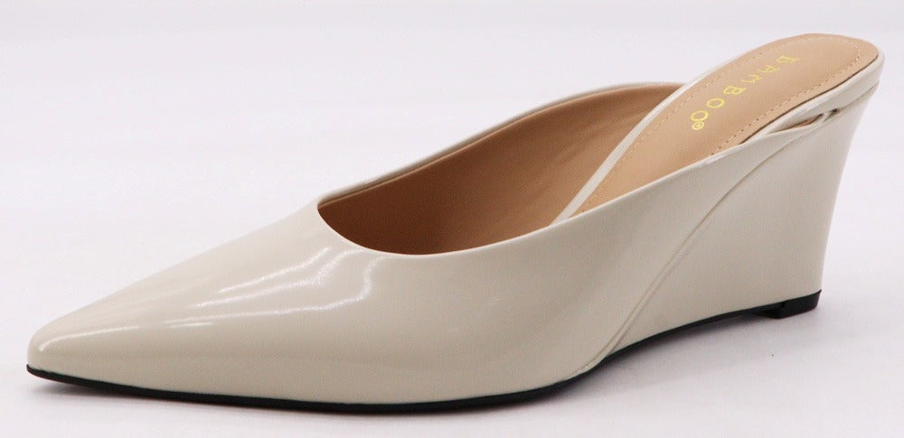 Skyzone Cream Patent Pointed-Toe Wedge Mule Heels – Slip-On Women's Wedge Sandal